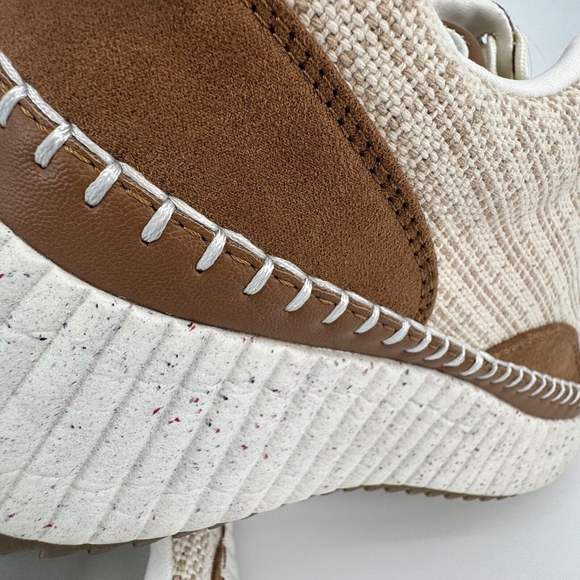 Women Persephone Chunky Platform Heel Fashion Tan Universal Thread Sneakers Sz 9 - Picture 6 of 8